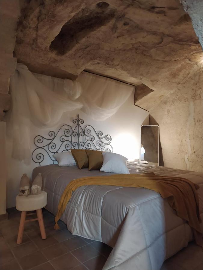 מטרה Palazzo Lombardi Cave & Suite מראה חיצוני תמונה