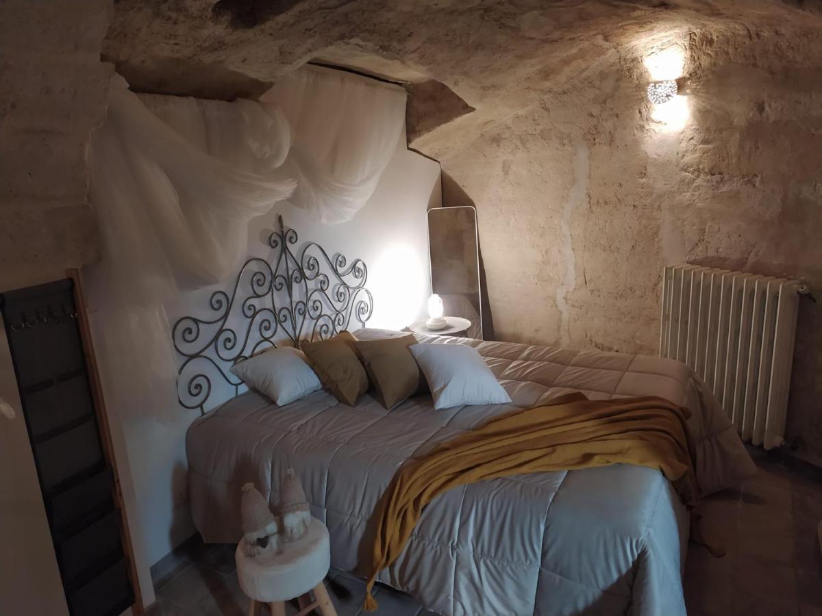 מטרה Palazzo Lombardi Cave & Suite מראה חיצוני תמונה