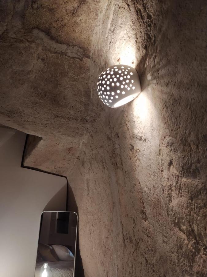 מטרה Palazzo Lombardi Cave & Suite חדר תמונה